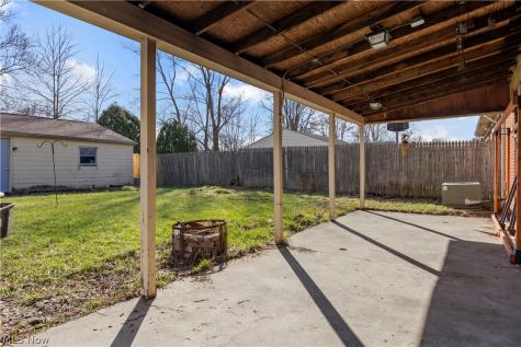 897 Livermore Lane Elyria OH 44035