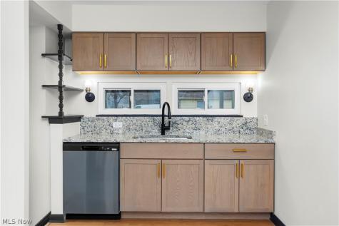 897 Livermore Lane Elyria OH 44035