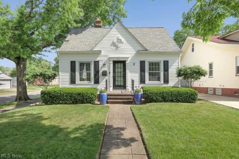 18236 Ponciana Avenue Cleveland OH 44135