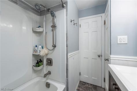 11108 Wadsworth Avenue Garfield Heights OH 44125