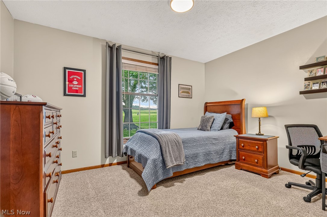8537 Central Road NW Strasburg OH 44680