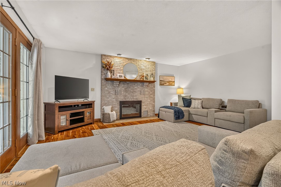 8537 Central Road NW Strasburg OH 44680