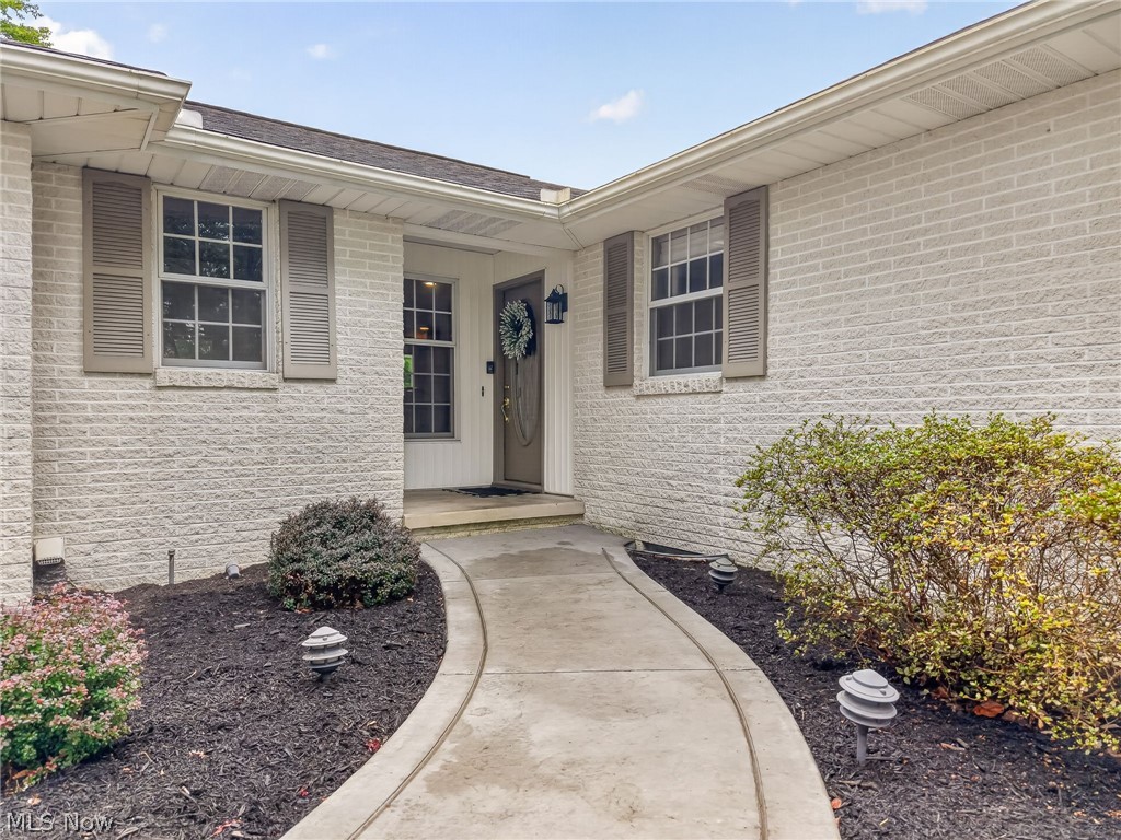 8537 Central Road NW Strasburg OH 44680
