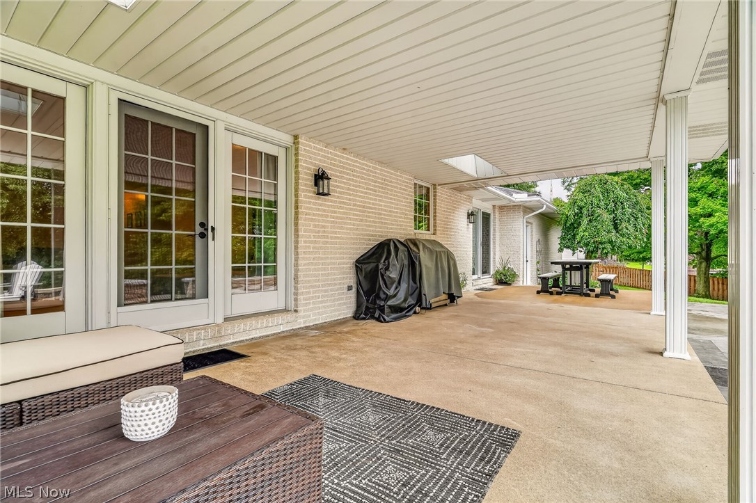 8537 Central Road NW Strasburg OH 44680