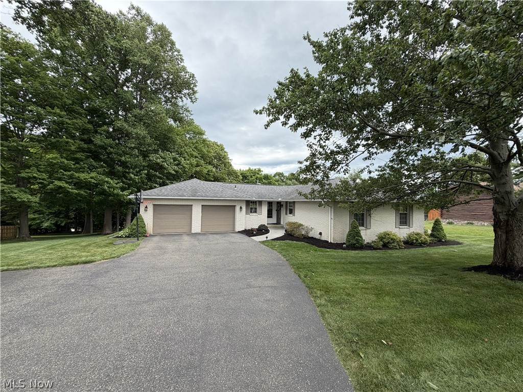 8537 Central Road NW Strasburg OH 44680