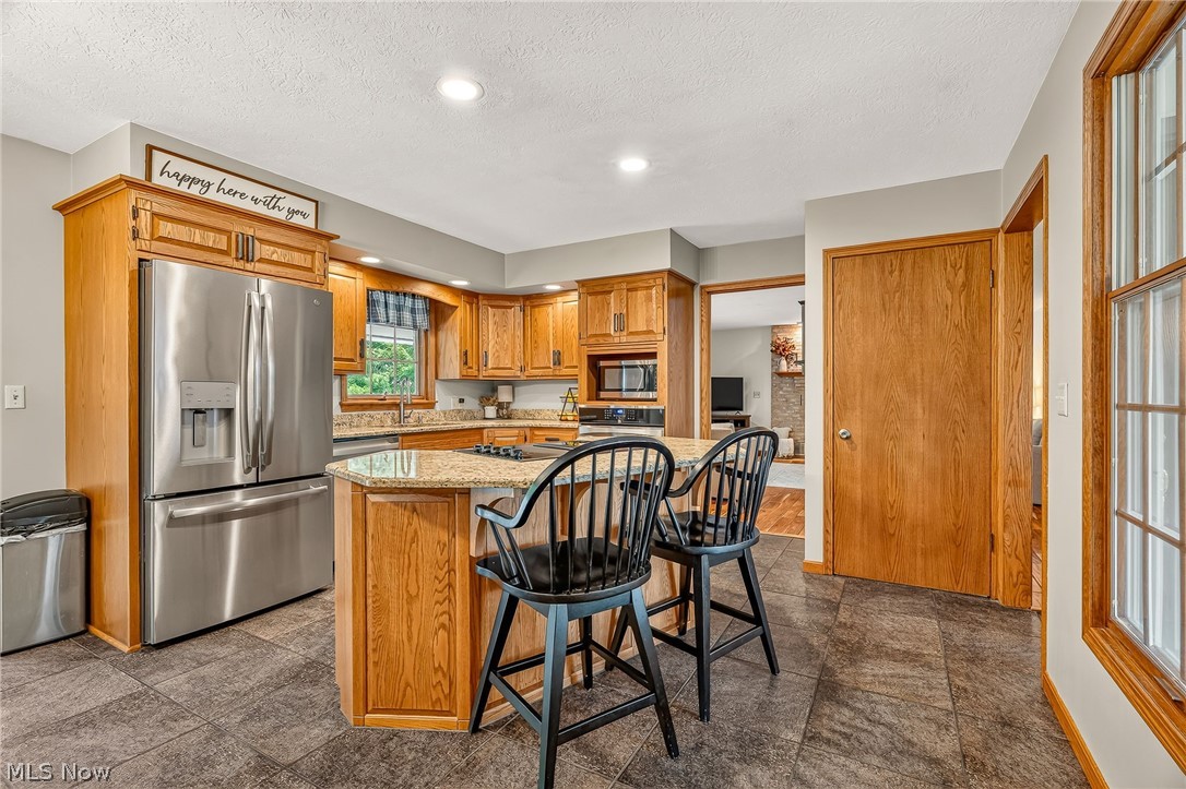 8537 Central Road NW Strasburg OH 44680