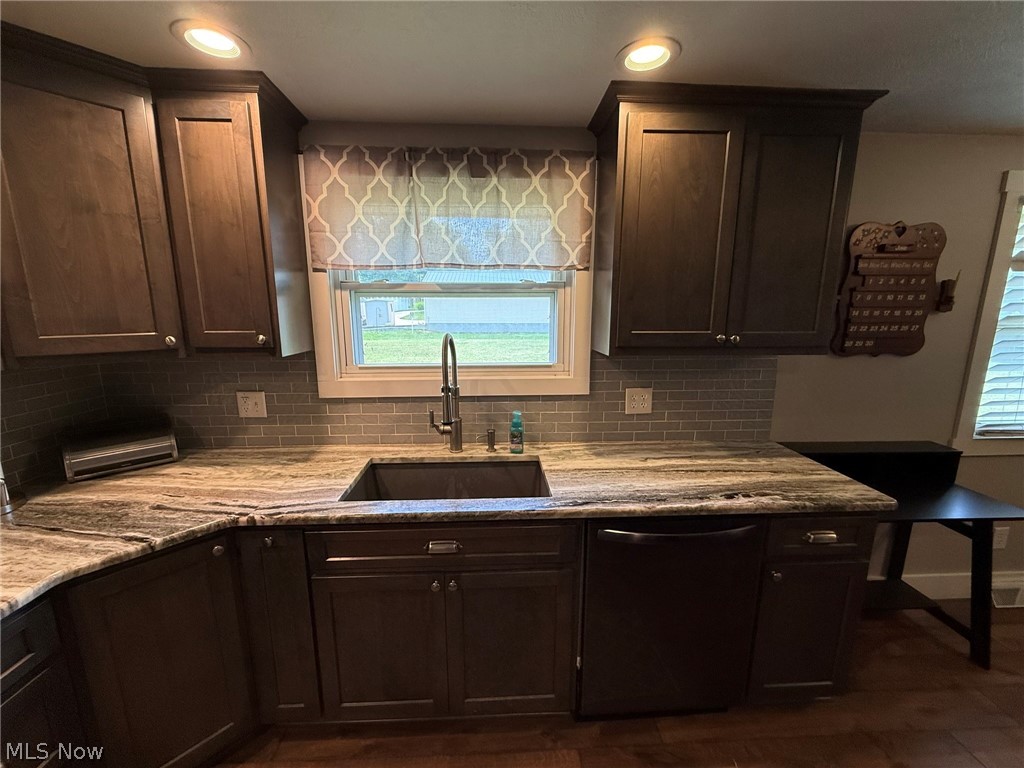 1038 2nd Street SW New Philadelphia OH 44663