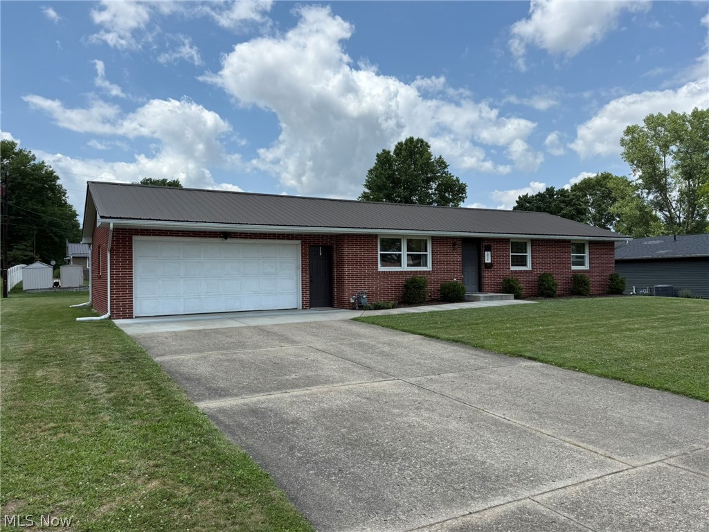 1038 2nd Street SW New Philadelphia OH 44663