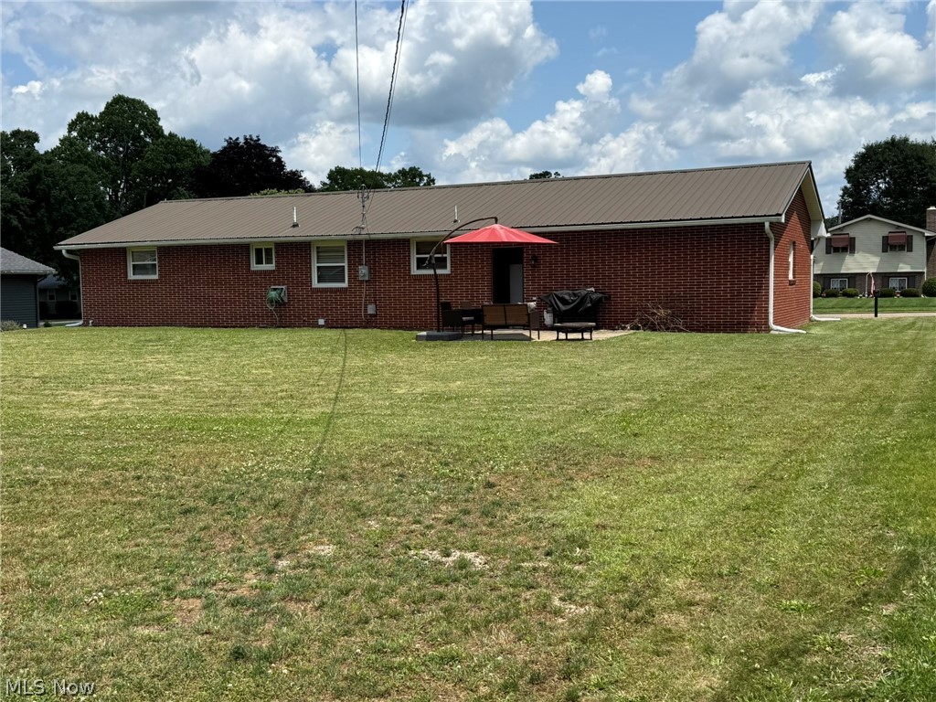 1038 2nd Street SW New Philadelphia OH 44663