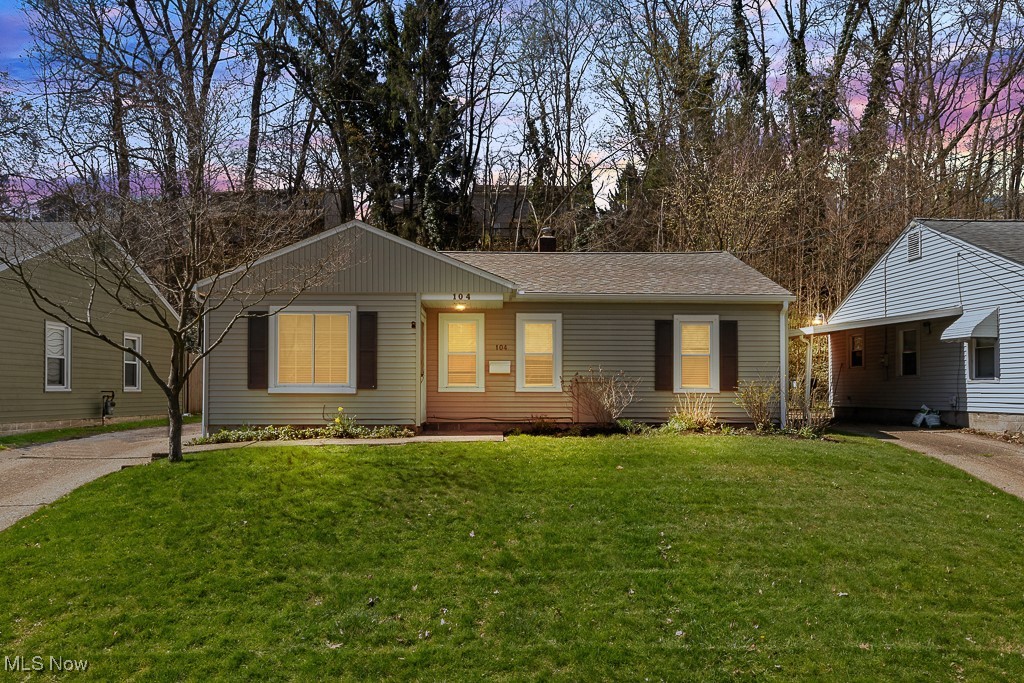 104 Robinwood Boulevard Akron OH 44312