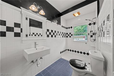 2612 Canterbury Road Cleveland Heights OH 44118