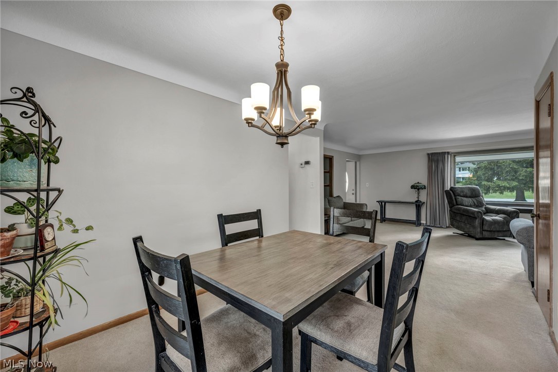 8382 Parkdale Drive North Royalton OH 44133