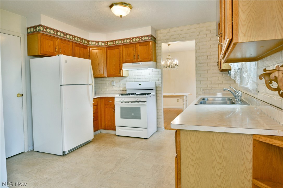 1061 Wilson Sharpsville Road Cortland OH 44410