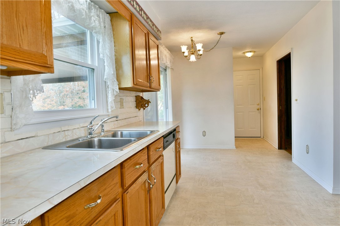 1061 Wilson Sharpsville Road Cortland OH 44410
