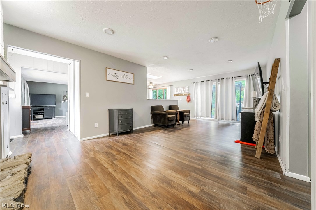 6165 Creekside Lane North Ridgeville OH 44039