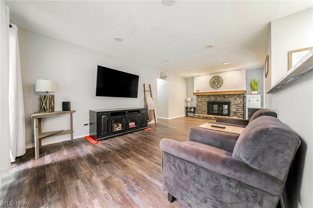 6165 Creekside Lane North Ridgeville OH 44039
