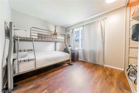 6165 Creekside Lane North Ridgeville OH 44039