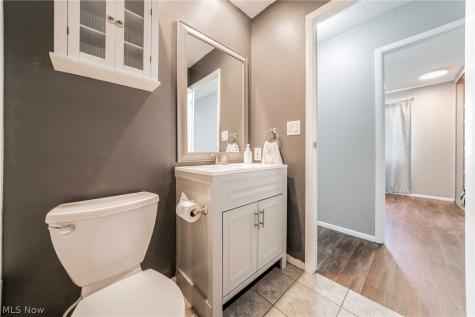 6165 Creekside Lane North Ridgeville OH 44039