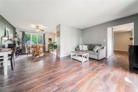 6165 Creekside Lane North Ridgeville OH 44039