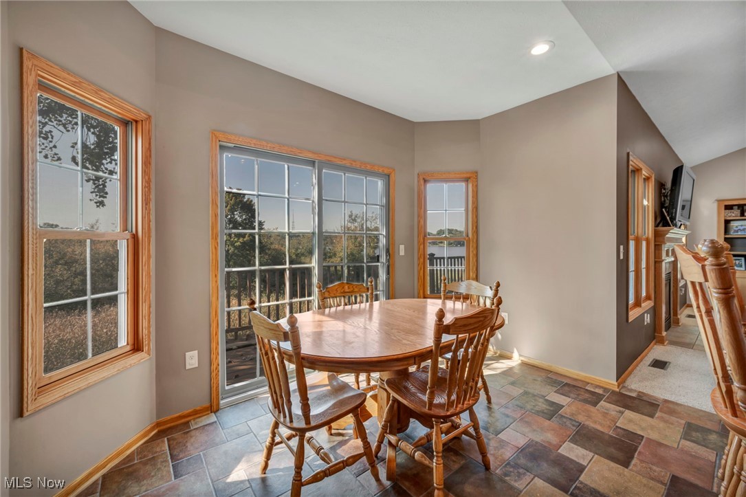 596 Vaughn Trail Akron OH 44319