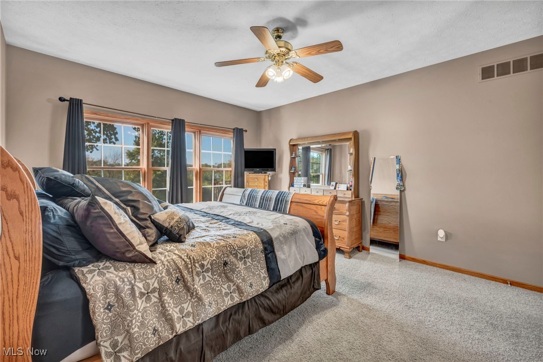 596 Vaughn Trail Akron OH 44319