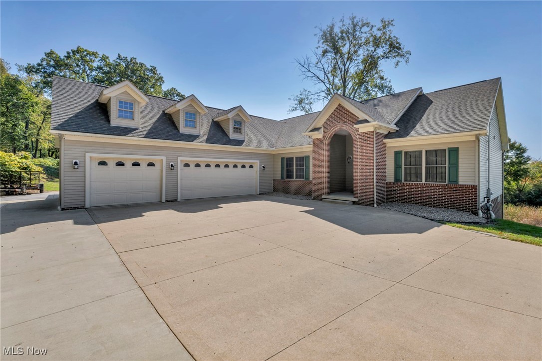 596 Vaughn Trail Akron OH 44319