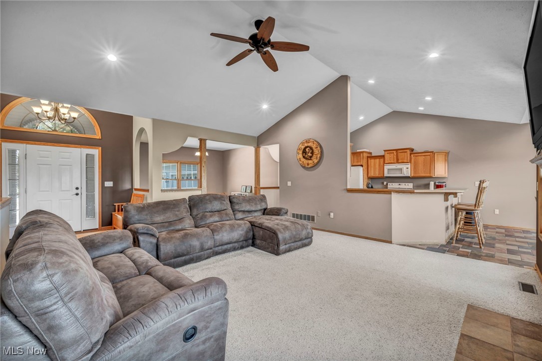 596 Vaughn Trail Akron OH 44319