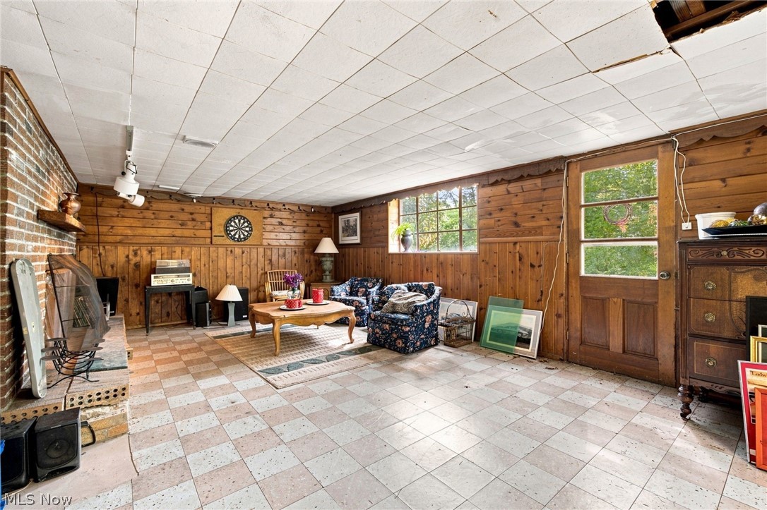10051 Deerfield Lane Brecksville OH 44141