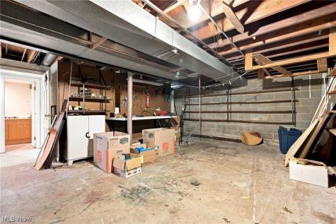 10051 Deerfield Lane Brecksville OH 44141
