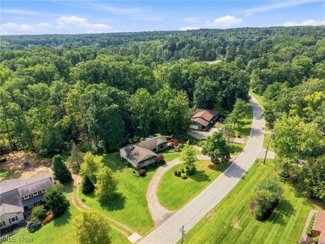 10051 Deerfield Lane Brecksville OH 44141