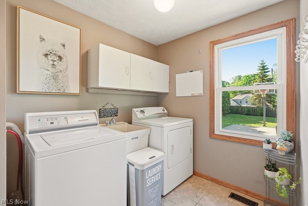 1658 Chestnut Trail Drive Twinsburg OH 44087