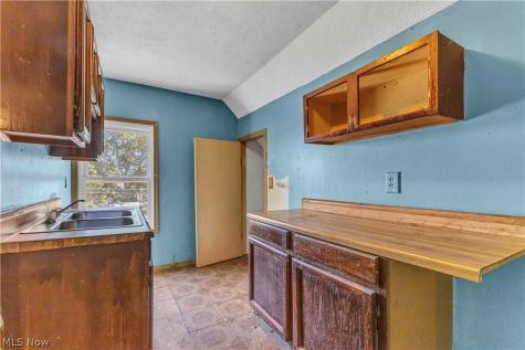 416 Washington Avenue Lorain OH 44052