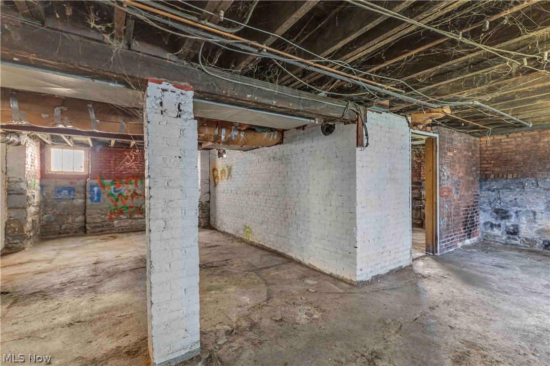 416 Washington Avenue Lorain OH 44052