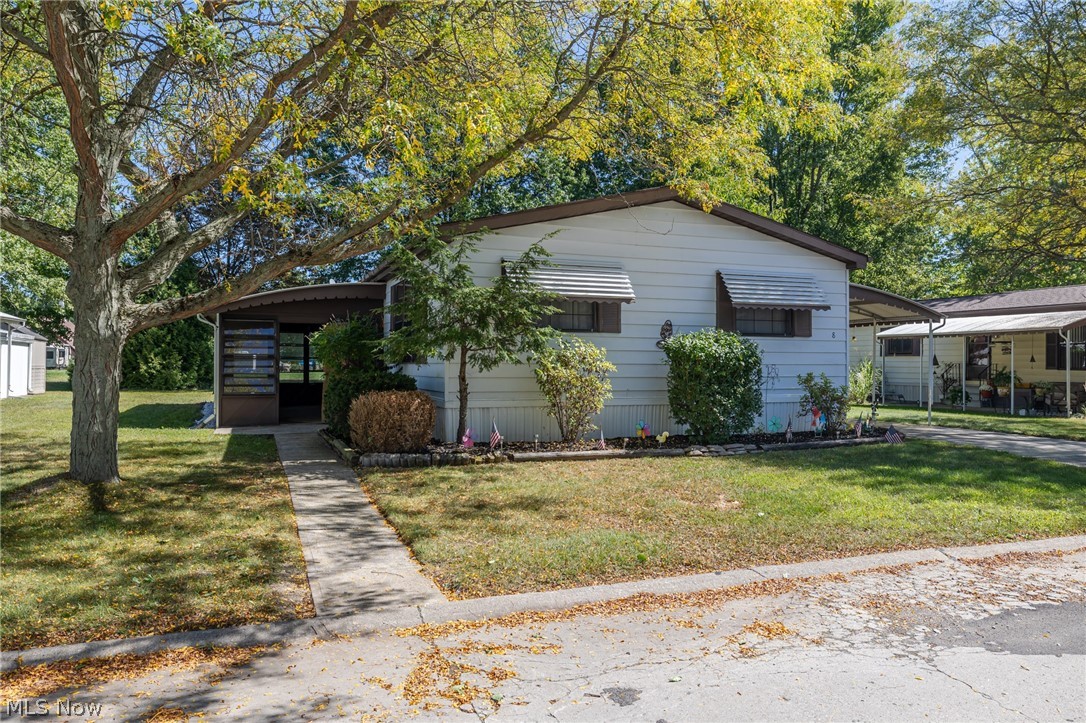 8 Dogwood Lane Olmsted Twp OH 44138
