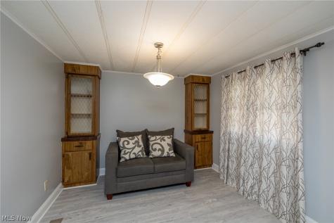 8 Dogwood Lane Olmsted Twp OH 44138