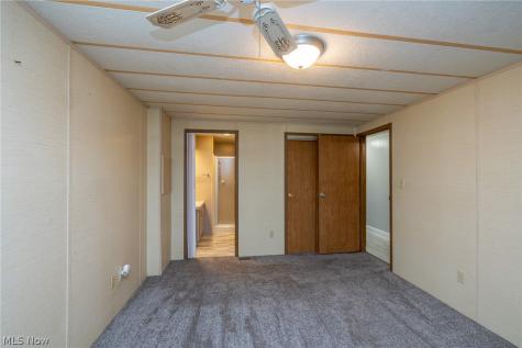 8 Dogwood Lane Olmsted Twp OH 44138