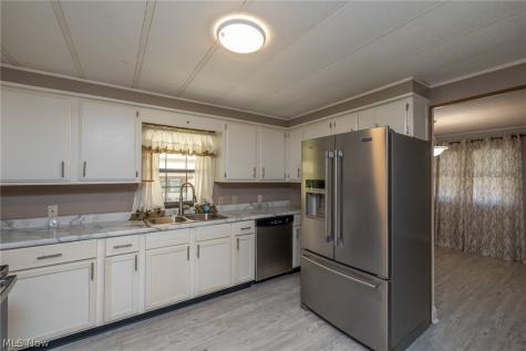 8 Dogwood Lane Olmsted Twp OH 44138