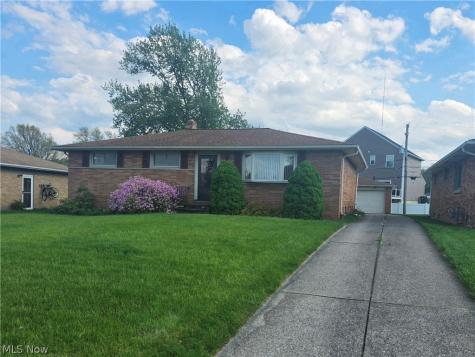 1423 Roanoke Drive Parma OH 44134