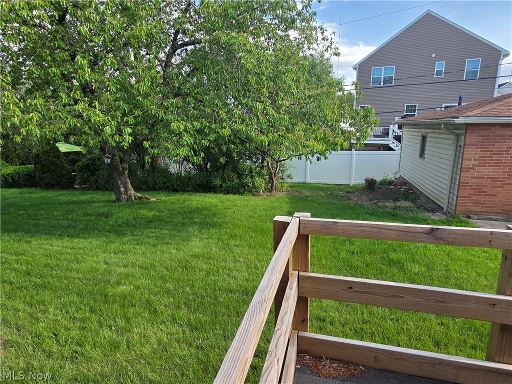 1423 Roanoke Drive Parma OH 44134