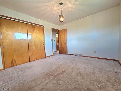 1423 Roanoke Drive Parma OH 44134