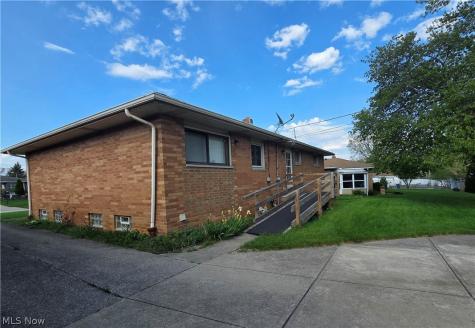 1423 Roanoke Drive Parma OH 44134