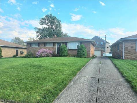 1423 Roanoke Drive Parma OH 44134