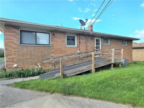 1423 Roanoke Drive Parma OH 44134