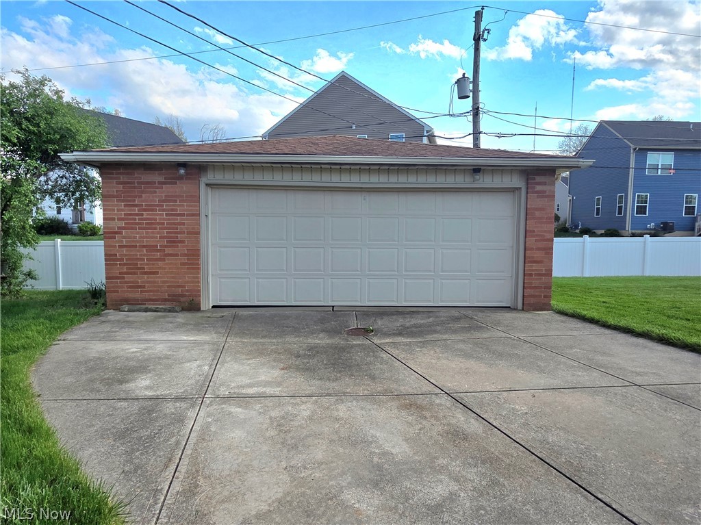 1423 Roanoke Drive Parma OH 44134