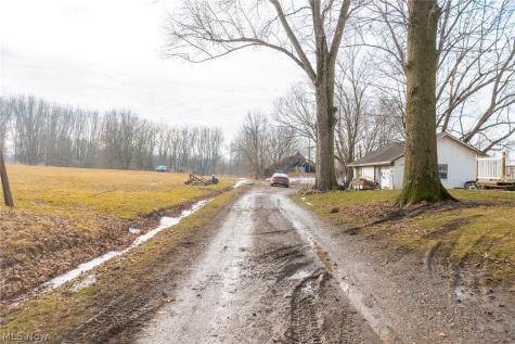 7389 Doylestown Road Sterling OH 44276