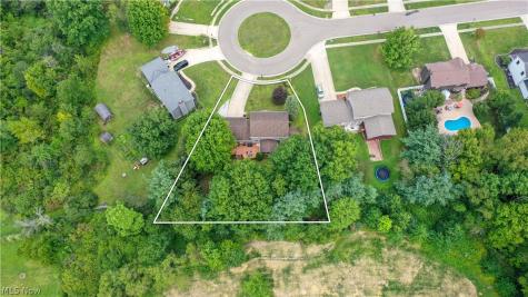 8226 Clover Lane Garrettsville OH 44231