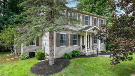 8226 Clover Lane Garrettsville OH 44231