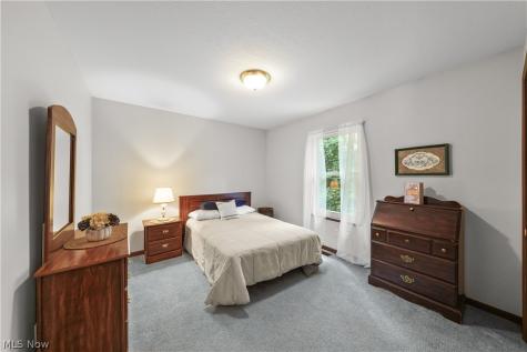 8226 Clover Lane Garrettsville OH 44231