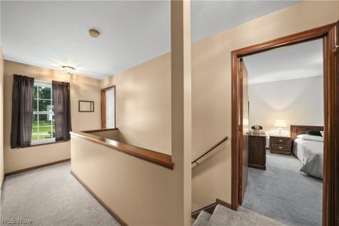 8226 Clover Lane Garrettsville OH 44231