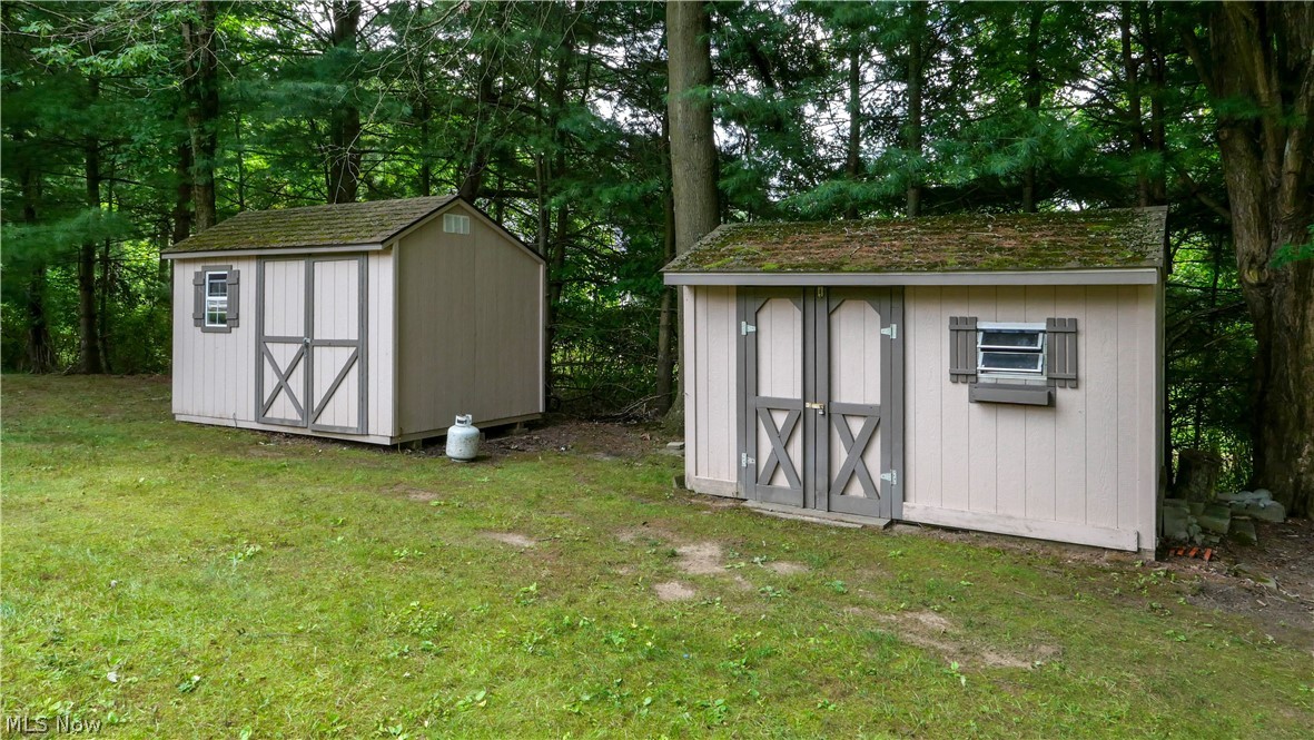 8226 Clover Lane Garrettsville OH 44231
